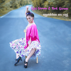 Listen to Unutuldum Mu Yani song with lyrics from Öykü Gürman