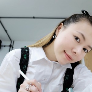 Dengarkan Ave Maria (cover: Beyoncé) (完整版) lagu dari 熊飘 dengan lirik