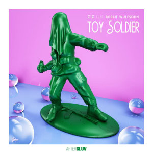 收聽CIC的Toy Soldier歌詞歌曲