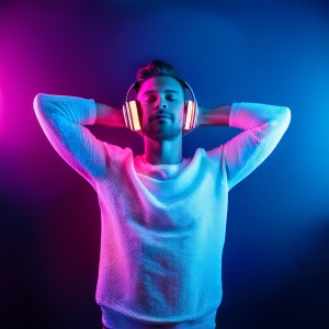 ดาวน์โหลดและฟังเพลง Stereo Waves Through the Night Air พร้อมเนื้อเพลงจาก Hip Hop Instrumental Beats