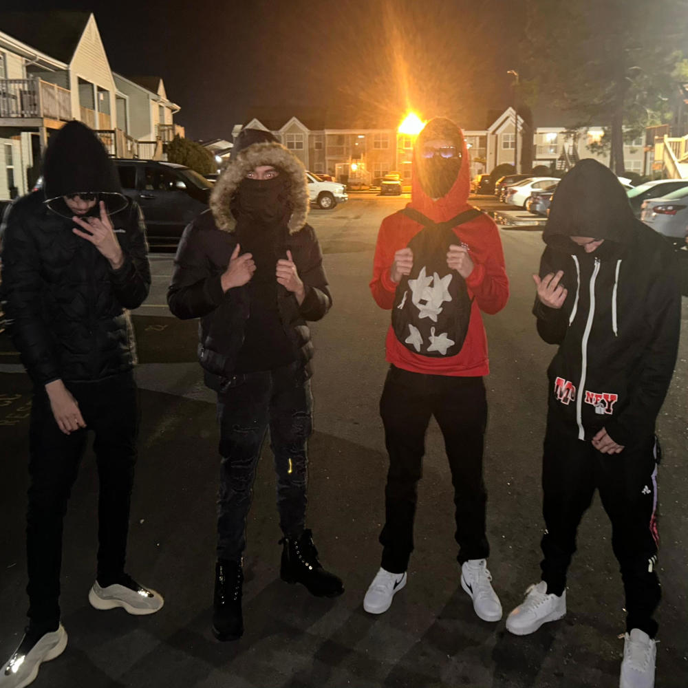 Cookie Crumble (feat. aKillz & KD) (Explicit)