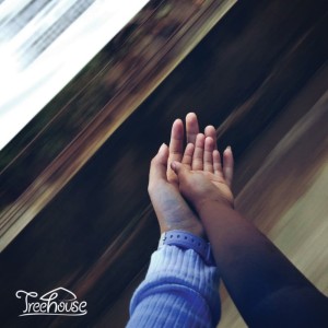 Listen to Dengar Dan Bicara song with lyrics from TREEHOVSE