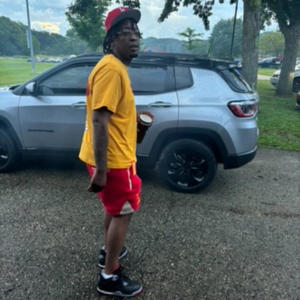 收聽Donnie P的Switchy Dance (feat. Yung Chazer) (Explicit)歌詞歌曲