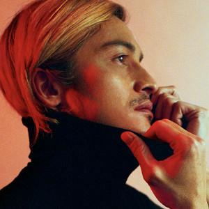 ดาวน์โหลดและฟังเพลง Atalante พร้อมเนื้อเพลงจาก Nicolas Ly