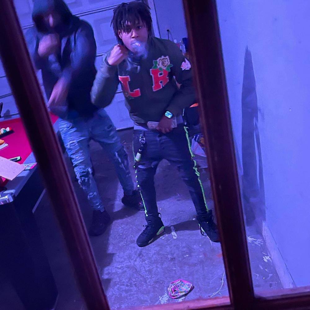 Miltary (feat. 3rdstsosa) (Explicit)