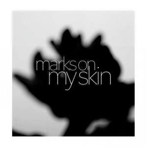 收聽楊彤的Marks on My Skin歌詞歌曲