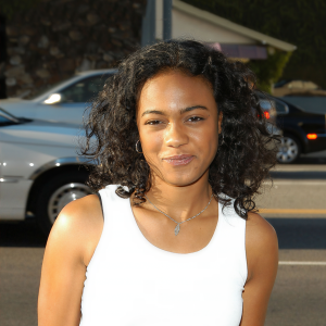 Tatyana Ali ดาวน์โหลดและฟังเพลงฮิตจาก Tatyana Ali