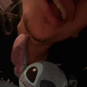 收聽goodbyesolace的i’m unusual (Explicit)歌詞歌曲