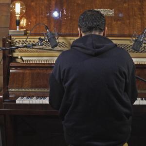 default playlist img