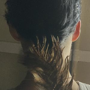 ดาวน์โหลดและฟังเพลง whisper feathers พร้อมเนื้อเพลงจาก Tyler Rowe