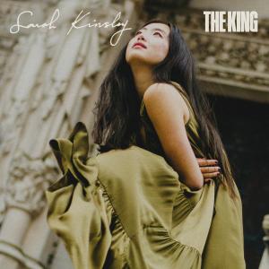 ดาวน์โหลดและฟังเพลง The King พร้อมเนื้อเพลงจาก Sarah Kinsley