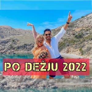 Listen to PO DEŽJU 2022 song with lyrics from Domen Kumer