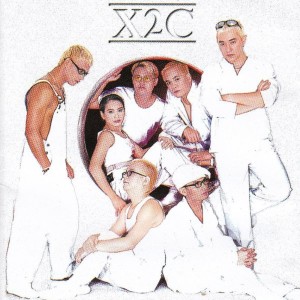 收听X2C的Ayoko Nang Mag-isa歌词歌曲
