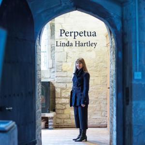 ดาวน์โหลดและฟังเพลง Fatima พร้อมเนื้อเพลงจาก Linda Hartley