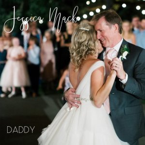 ดาวน์โหลดและฟังเพลง Daddy พร้อมเนื้อเพลงจาก Jessica Mack