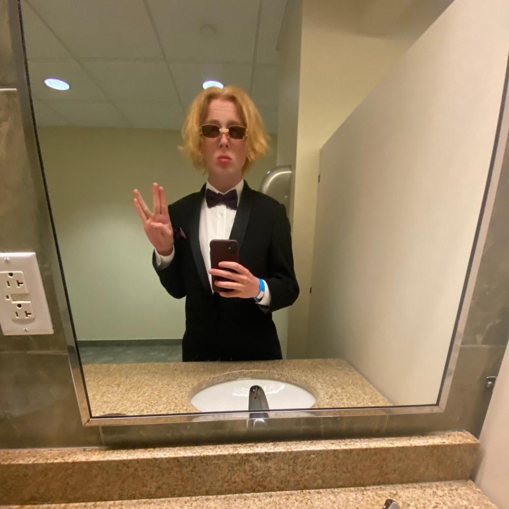 hi i'm vizzy 2! (Explicit)