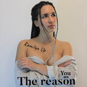 Dengarkan lagu You Are the Reason (Cover) nyanyian Ramilia dengan lirik