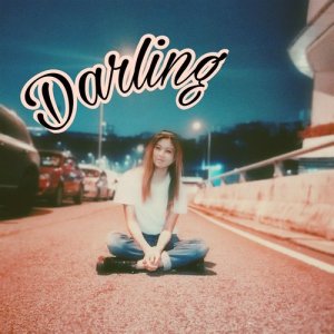 ดาวน์โหลดและฟังเพลง Darling พร้อมเนื้อเพลงจาก Elizabeth Tan