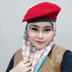 ดาวน์โหลดและฟังเพลง Demi Kamu พร้อมเนื้อเพลงจาก Rani Rusdy