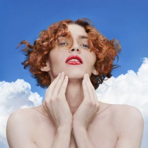 Dengarkan It's Okay To Cry lagu dari SOPHIE dengan lirik