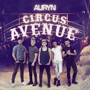 ดาวน์โหลดและฟังเพลง Pillow Talk พร้อมเนื้อเพลงจาก Auryn
