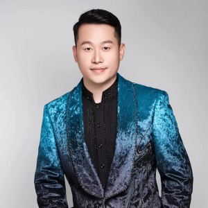 Listen to 小时候 (完整版) song with lyrics from 苏文