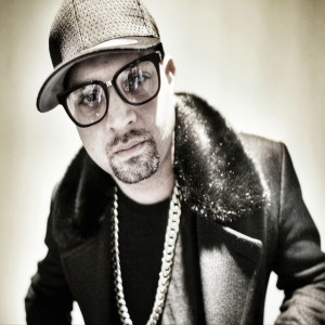 Dengarkan Shut Your Mouth (feat. Manj Musik & DJ Tejas) (Explicit) lagu dari Sarb Smooth dengan lirik