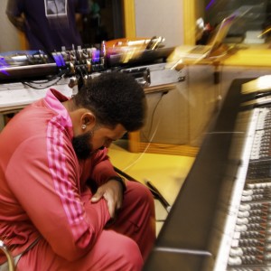 default playlist img