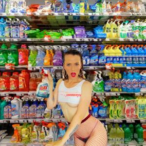 收聽Fefe Life的Dona de Casa (Explicit)歌詞歌曲