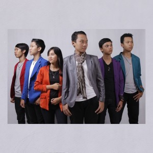Listen to Sahabat song with lyrics from One Band