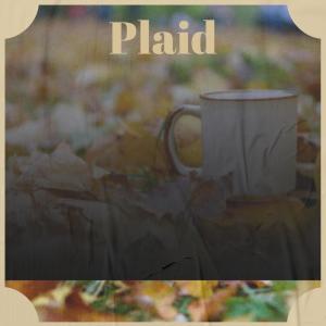 Listen to Piper song with lyrics from Marto Kacem