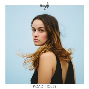 ดาวน์โหลดและฟังเพลง Road Holes พร้อมเนื้อเพลงจาก Mogli