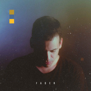 ดาวน์โหลดและฟังเพลง Fader (其他) พร้อมเนื้อเพลงจาก The New Division