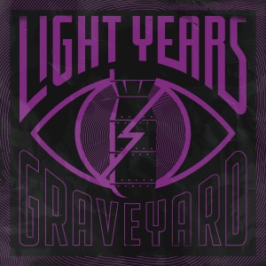 ดาวน์โหลดและฟังเพลง Graveyard พร้อมเนื้อเพลงจาก Light Years