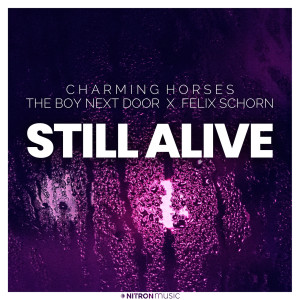 ดาวน์โหลดและฟังเพลง Still Alive พร้อมเนื้อเพลงจาก Charming Horses