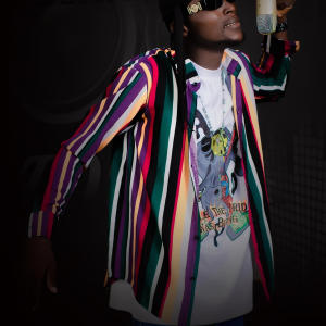 收聽TOSANG的THE LION歌詞歌曲