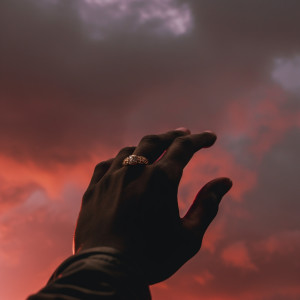 ดาวน์โหลดและฟังเพลง A Million Miles - Piano Version (Explicit) พร้อมเนื้อเพลงจาก vincethealien