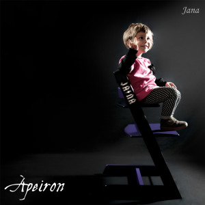 ดาวน์โหลดและฟังเพลง Jana พร้อมเนื้อเพลงจาก Apeiron