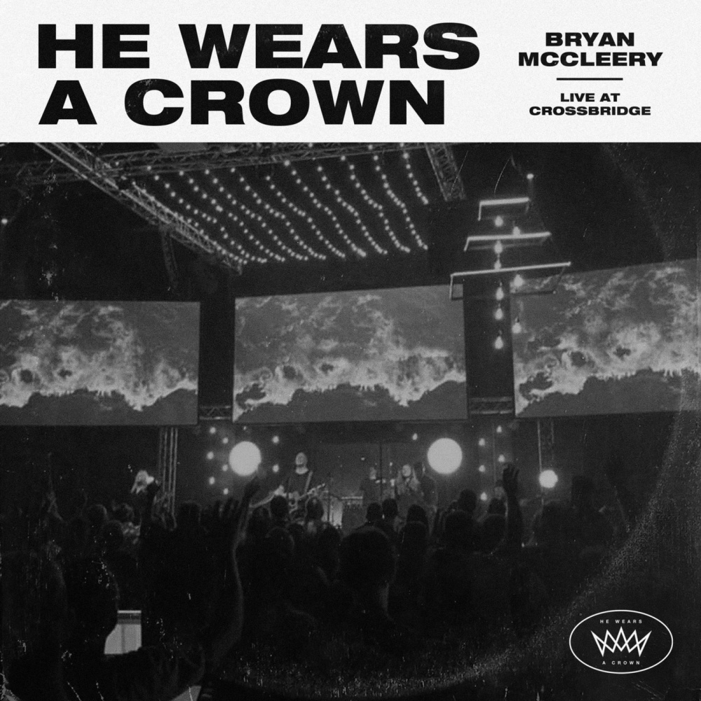 He Wears A Crown (Live)