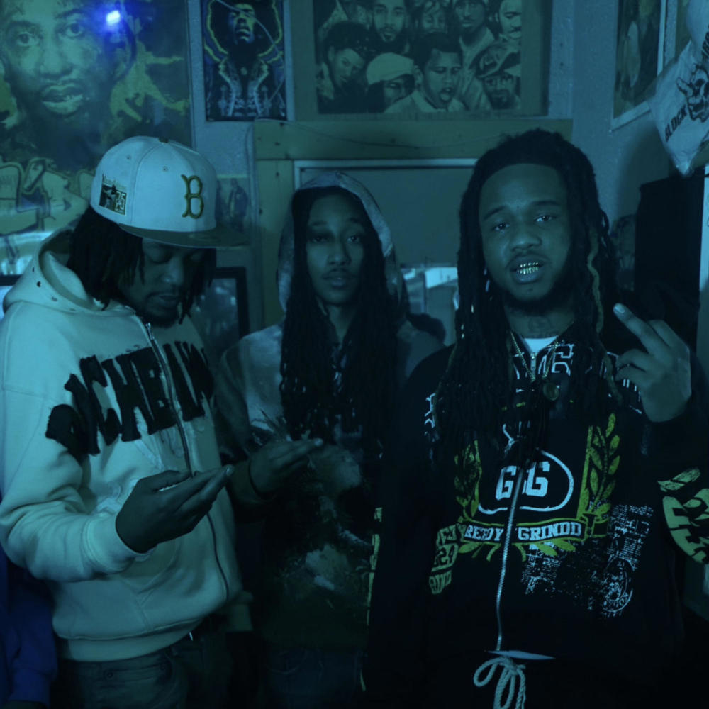 She like (feat. Antstaxx & Serious) (Explicit)