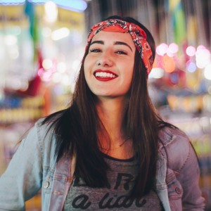 Dengarkan Cinderella lagu dari Ompay_TassoL dengan lirik