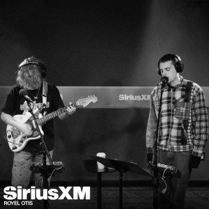 Royel Otis的專輯Linger / Heading For The Door (Sirius XM Session)