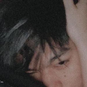 收听N/A的อยากให้เธออยู่ฟังกัน歌词歌曲