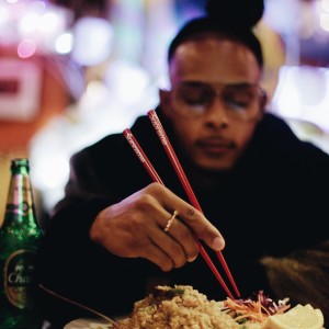 收聽Zig的Walk Around (Explicit)歌詞歌曲