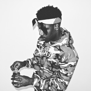 ดาวน์โหลดและฟังเพลง Vvs (Explicit) พร้อมเนื้อเพลงจาก Ra$had X Puma