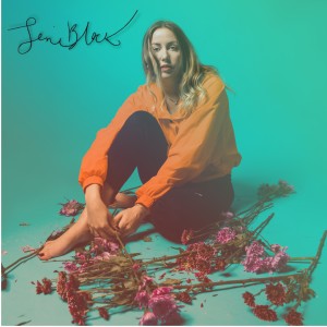 收聽Leni Black的Black Sweatshirt歌詞歌曲