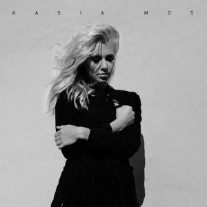 ดาวน์โหลดและฟังเพลง EXPERIENCE พร้อมเนื้อเพลงจาก Kasia Moś
