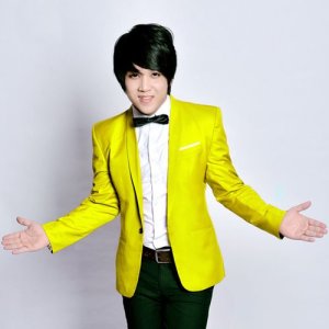 ดาวน์โหลดและฟังเพลง Fly With The Angles พร้อมเนื้อเพลงจาก Peto