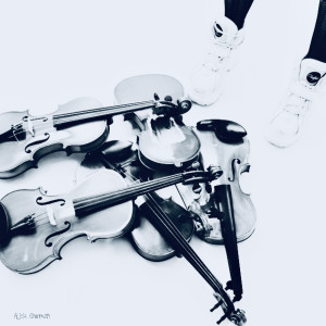 Dengarkan lagu God Rest Ye Merry Gentlemen nyanyian Alicia Enstrom dengan lirik