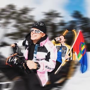 Han Helge & Han Håkon的專輯Snøscooterfest